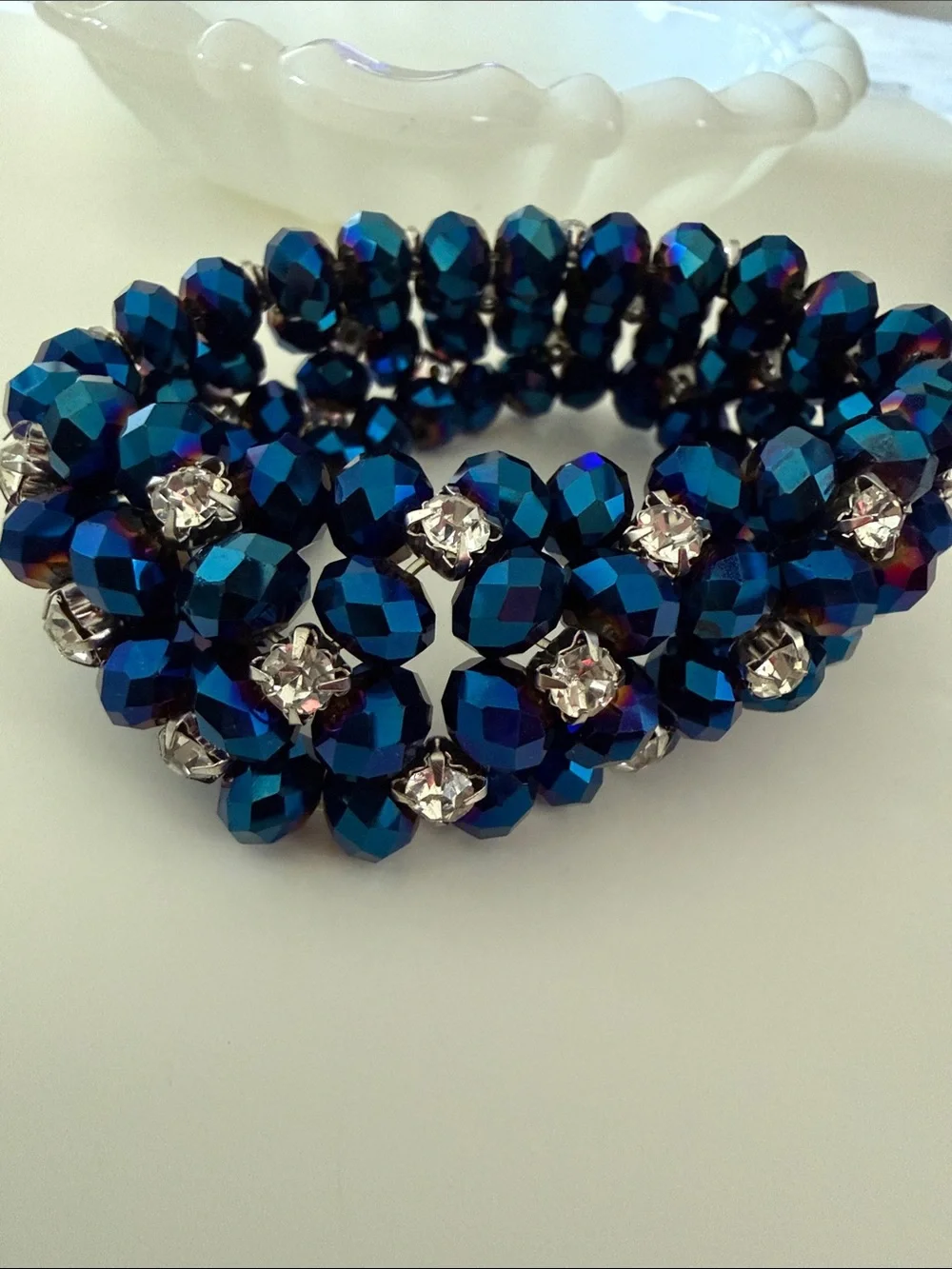 Vtg gorgeous Blue bead clear stretch prong set rhinestone Bracelet beautiful